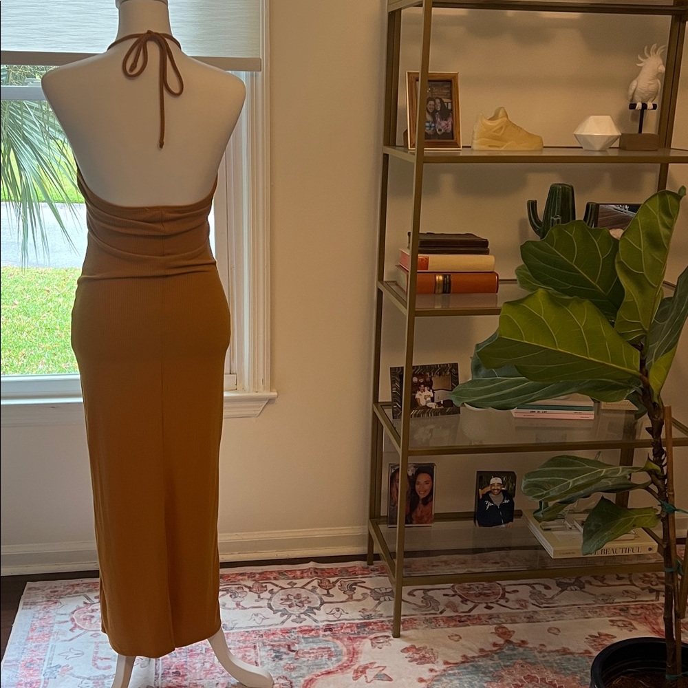 Halter Dress - Picture 6 of 6